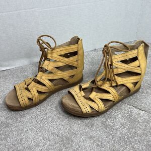 Earth Origins Women's 7‎ Suede Leather Lace Up Wedge Corrie Coco Tan
